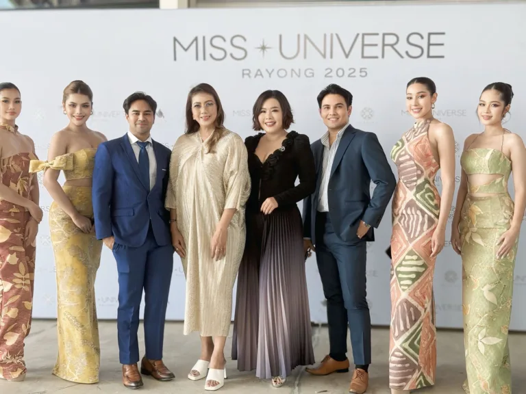 มิสยูนิเวิร์ส